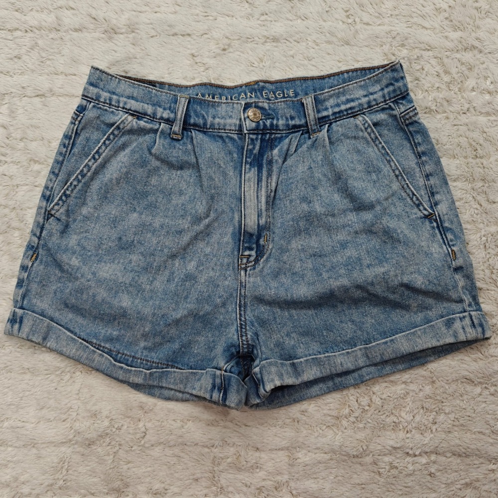 American Eagle Mom Short Womens Size 6 High Rise Medium Wash Denim Cuffed Summer